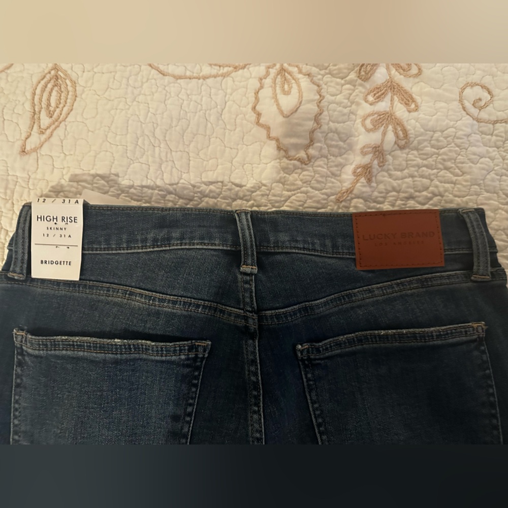 Lucky Brand Women's Black Cropped Jeans